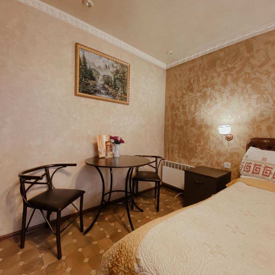 בישקק Galeon Hotel מראה חיצוני תמונה