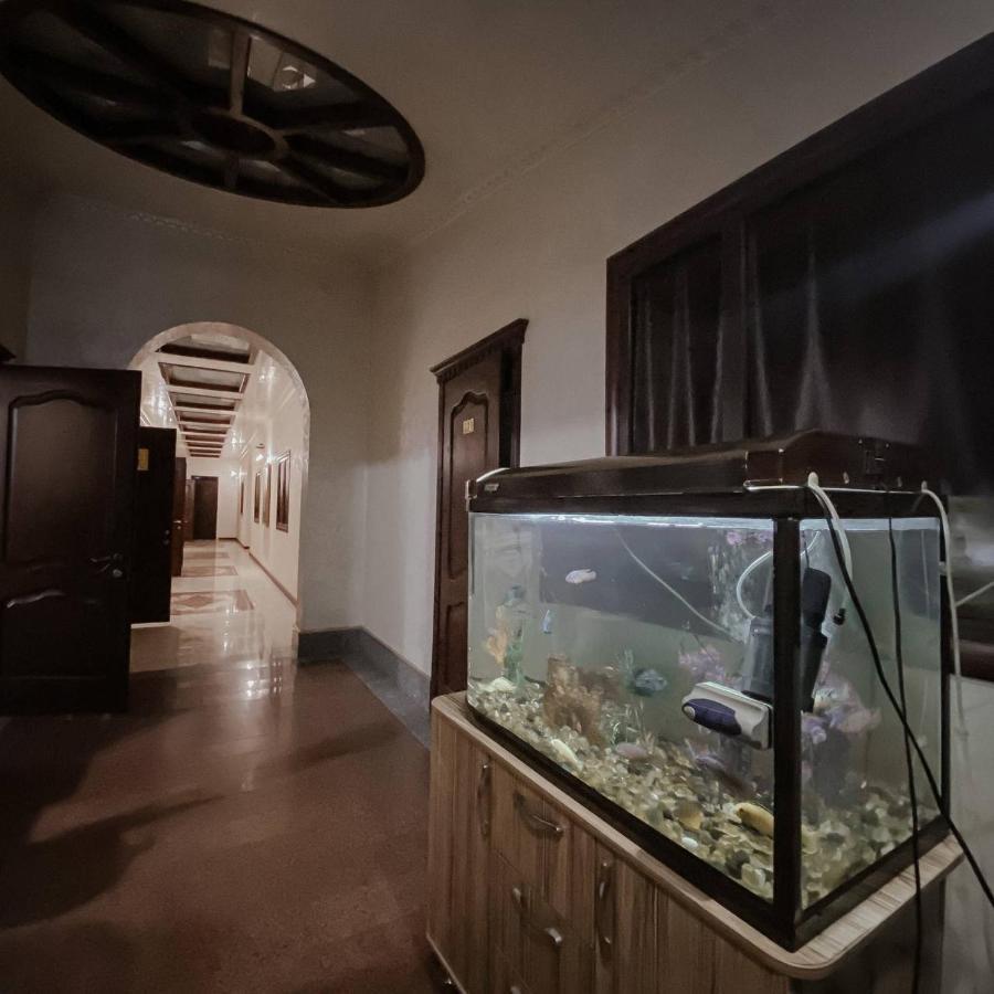 בישקק Galeon Hotel מראה חיצוני תמונה