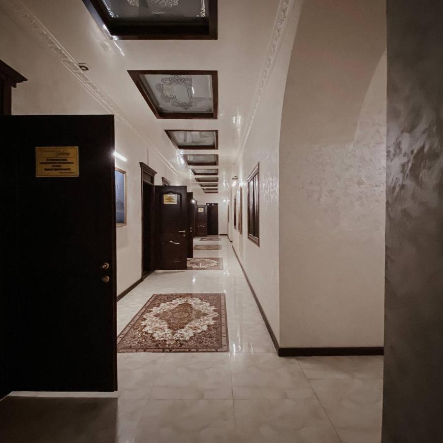 בישקק Galeon Hotel מראה חיצוני תמונה