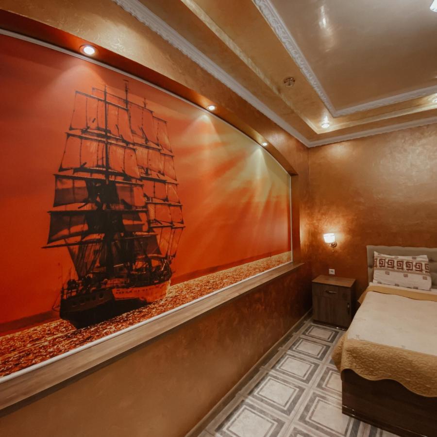 בישקק Galeon Hotel מראה חיצוני תמונה