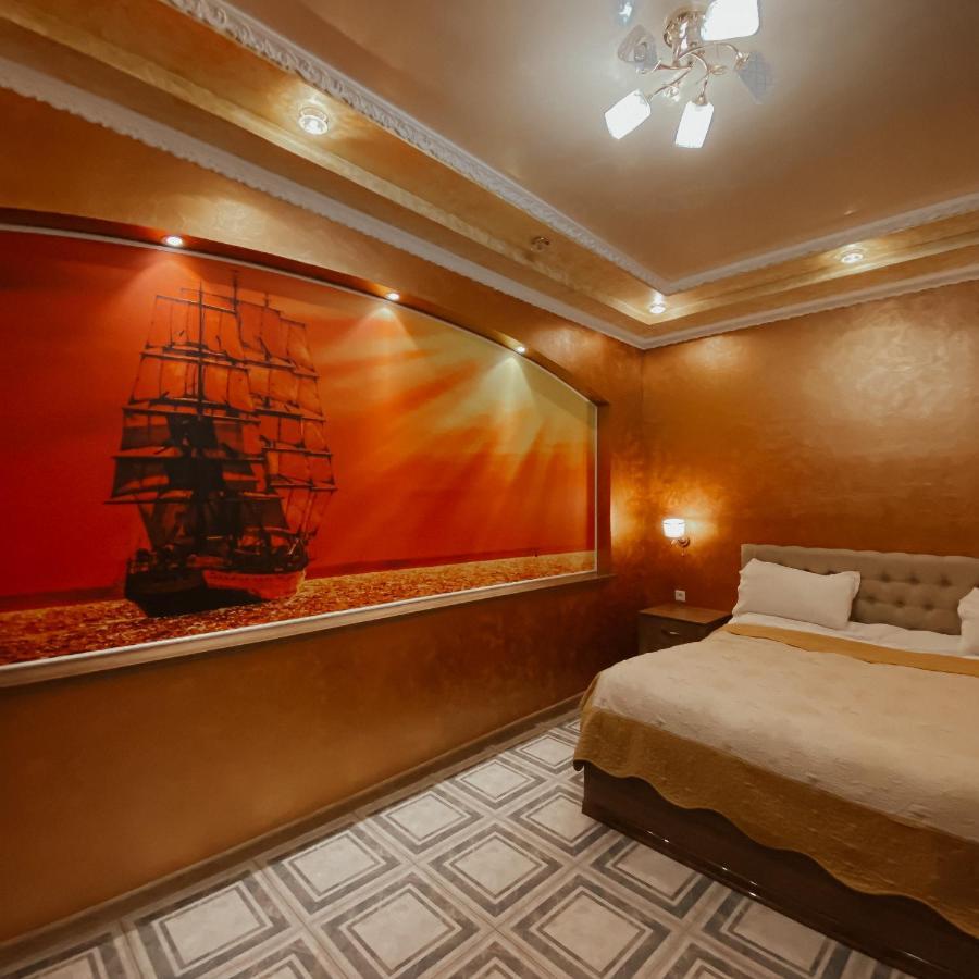 בישקק Galeon Hotel מראה חיצוני תמונה